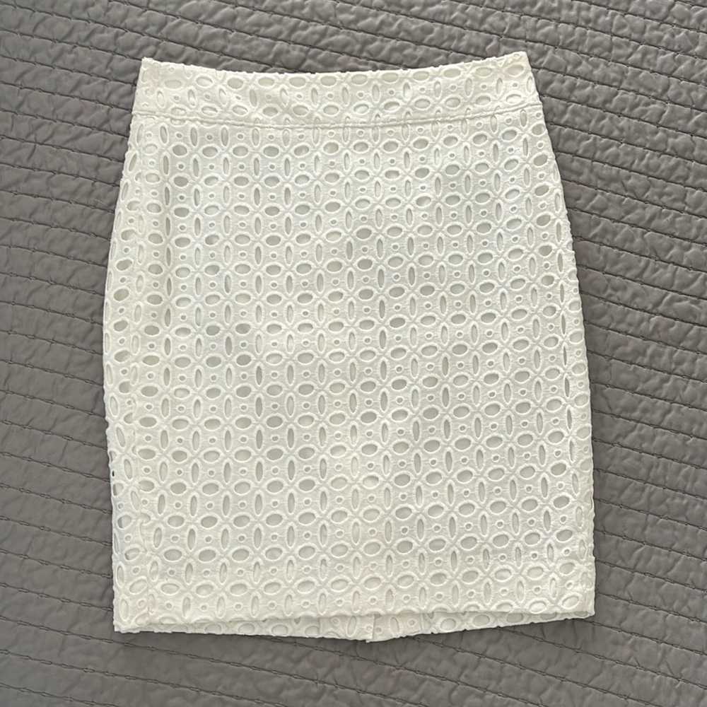 LOFT White Eyelet Pencil Skirt, 0P, EUC